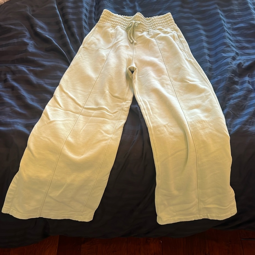 Abercrombie light green sweatpants